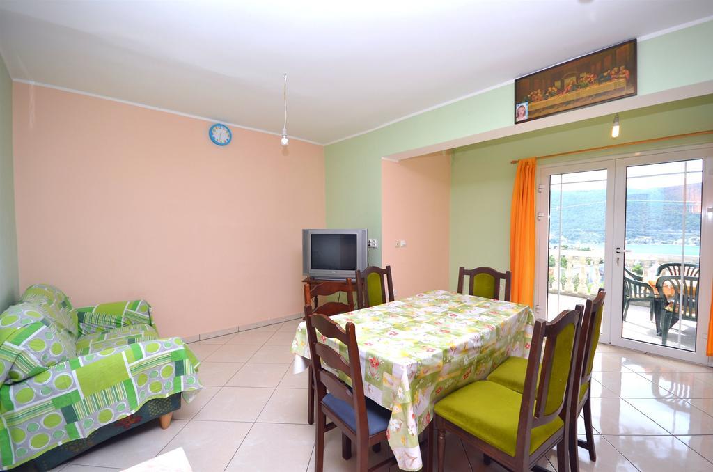 Apartments Kata Grebastica Luaran gambar